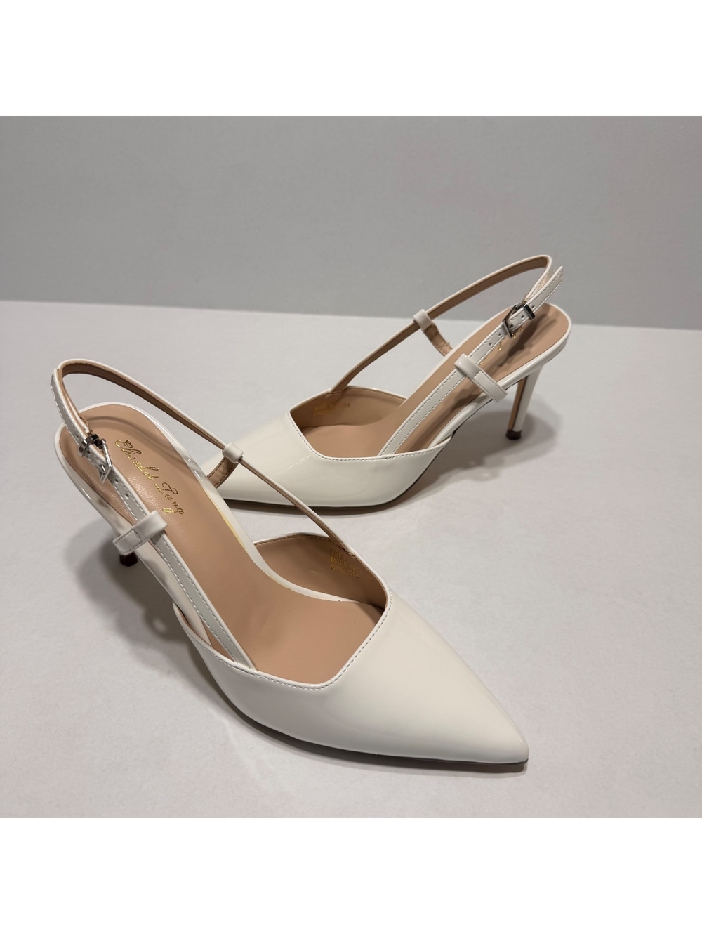 Elisabet Tang White Patent Slingback Pointed Toe Heels Size us7